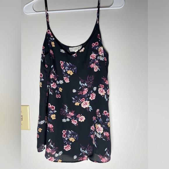 Closet Clear Out #30 Pink Republic Floral Tank - Picture 1 of 2